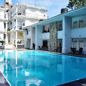 3* Hotel Peradeniya